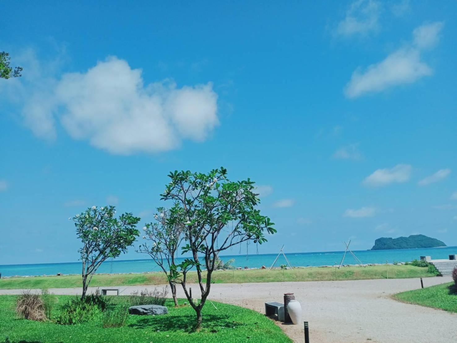 The Beach Resort & Residence - Sha Plus Pathiu Екстер'єр фото